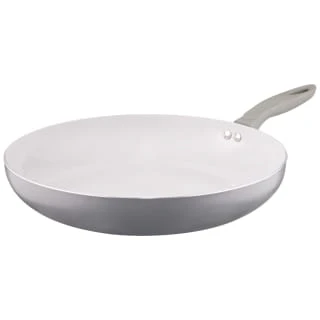 George Wilkinson Non-Stick Frying Pan 32cm 3 George Wilkinson Non-Stick Frying Pan 32cm - Image 3