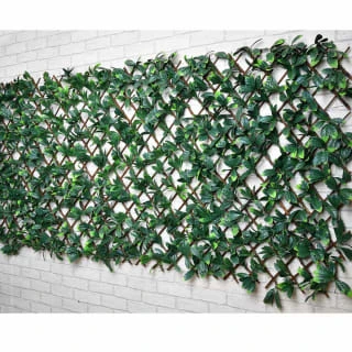 B&M Expanding Artificial Laurel & Leaf Trellis 2m X 1m 1 B&M Expanding Artificial Laurel & Leaf Trellis 2m X 1m
